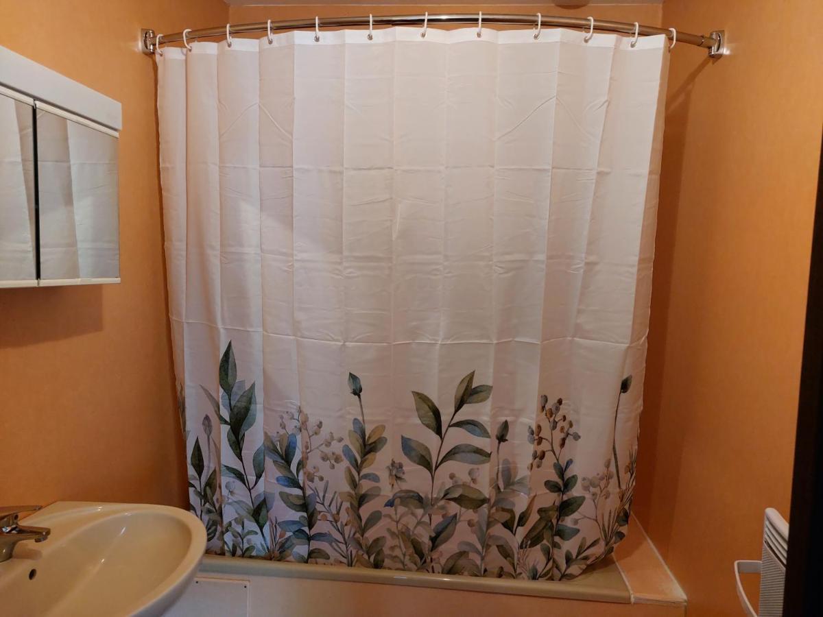 Chambre Familiale Treignac 외부 사진
